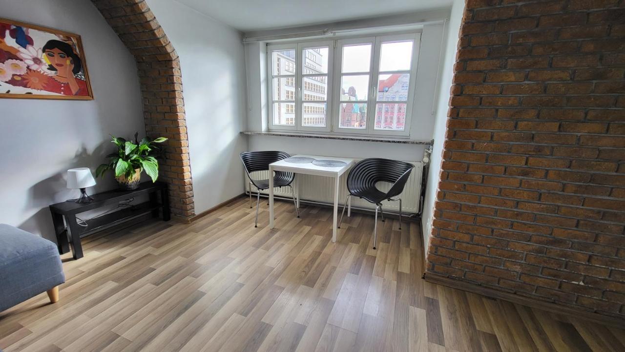 Prywatne Studio Dla 4 Osob Z Widokiem Na Rynek I Plac Solny! Breslavia Exterior foto